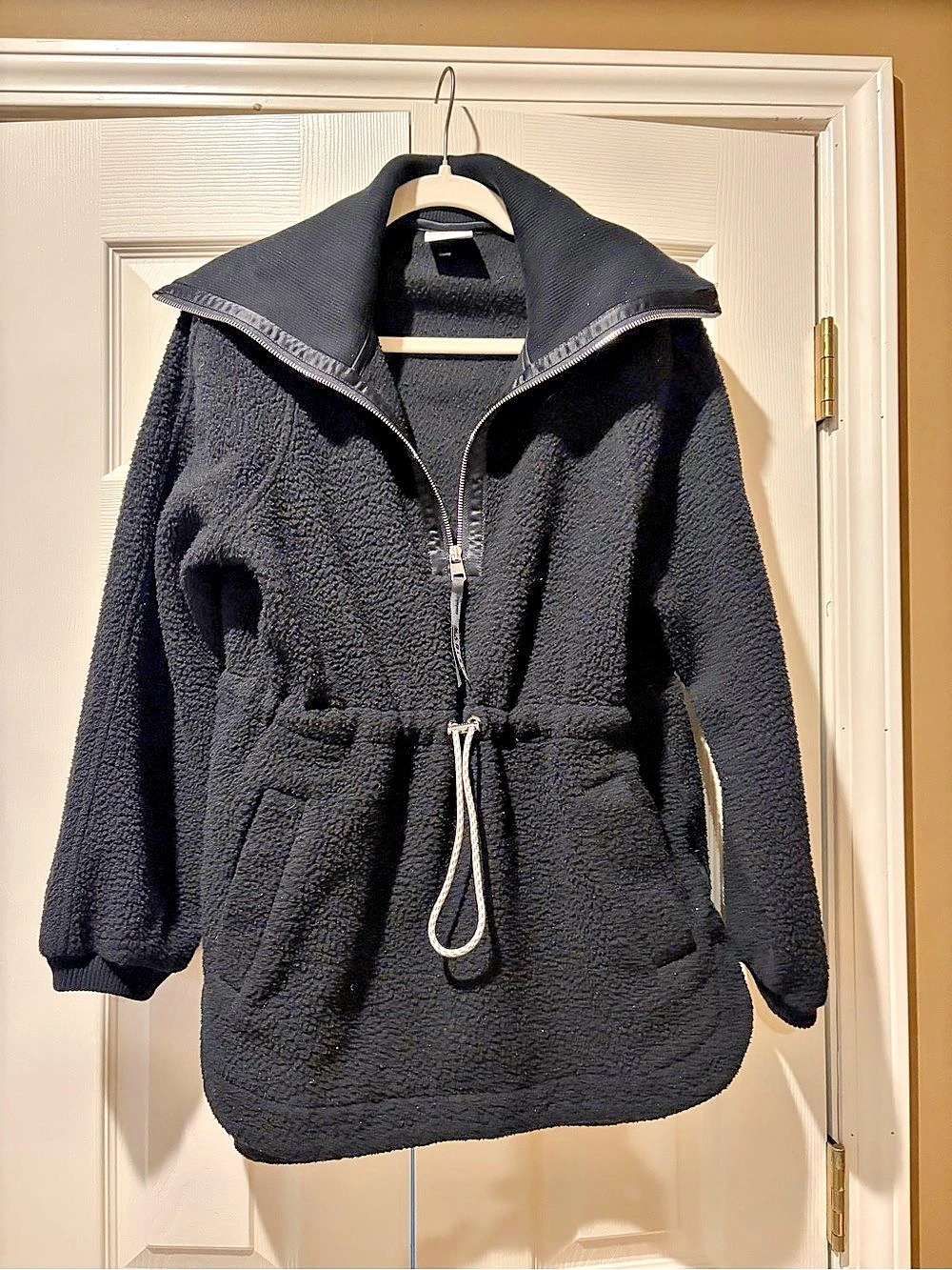 Varley Black Half Zip Fleece -Like New